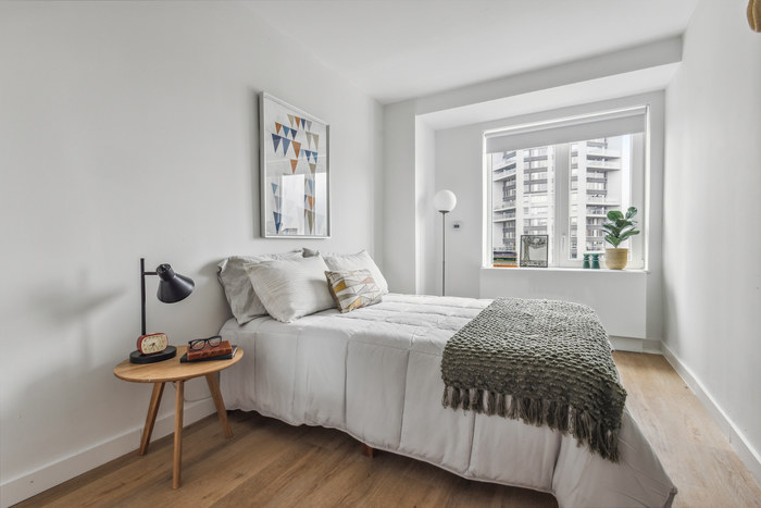 Standard: The Room (Image 2)