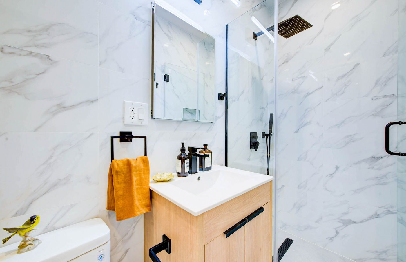 The Bathrooms at The Central Park Manhattan House (Image 4)