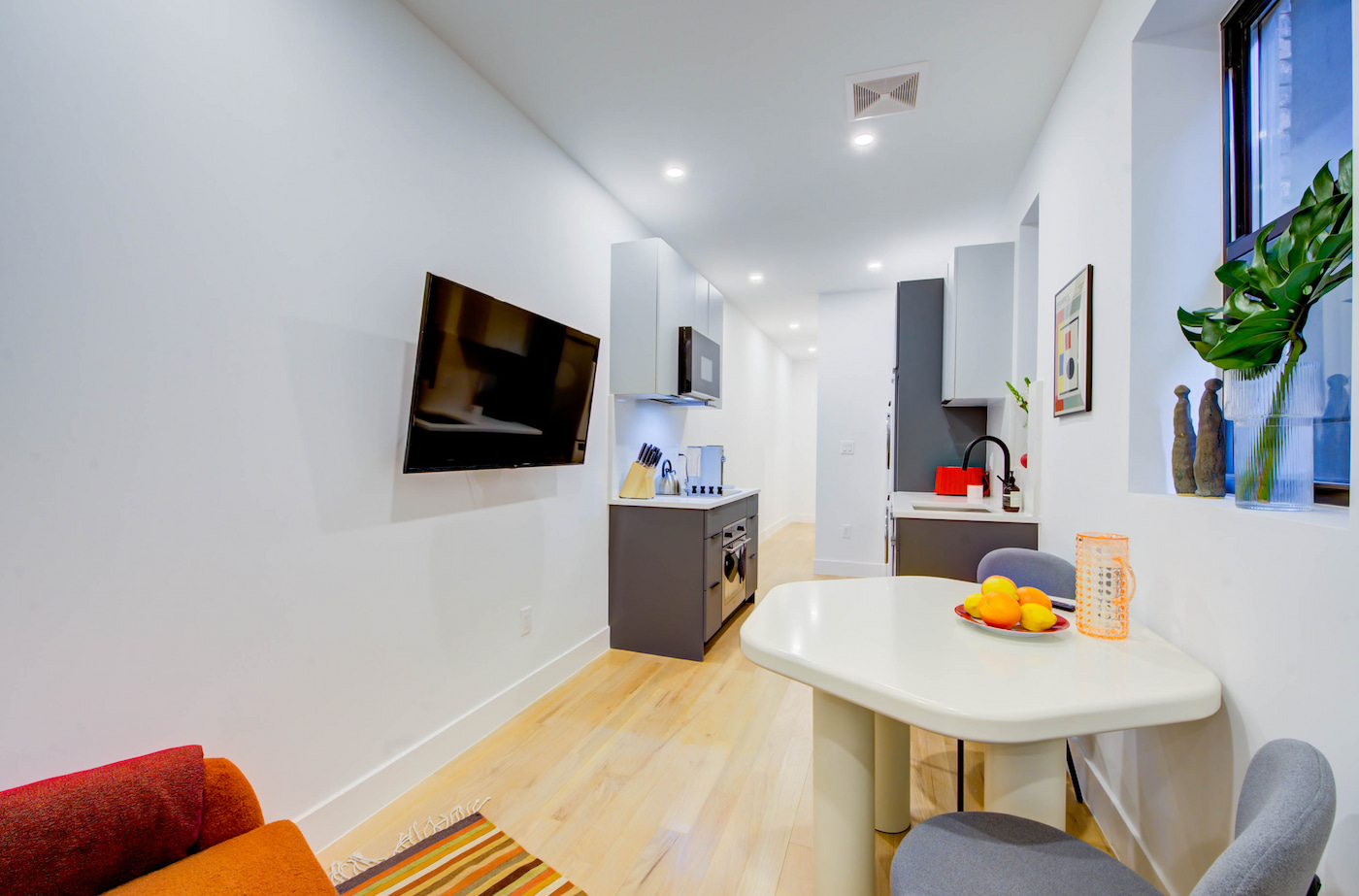 The Room at Standard (Image 5)