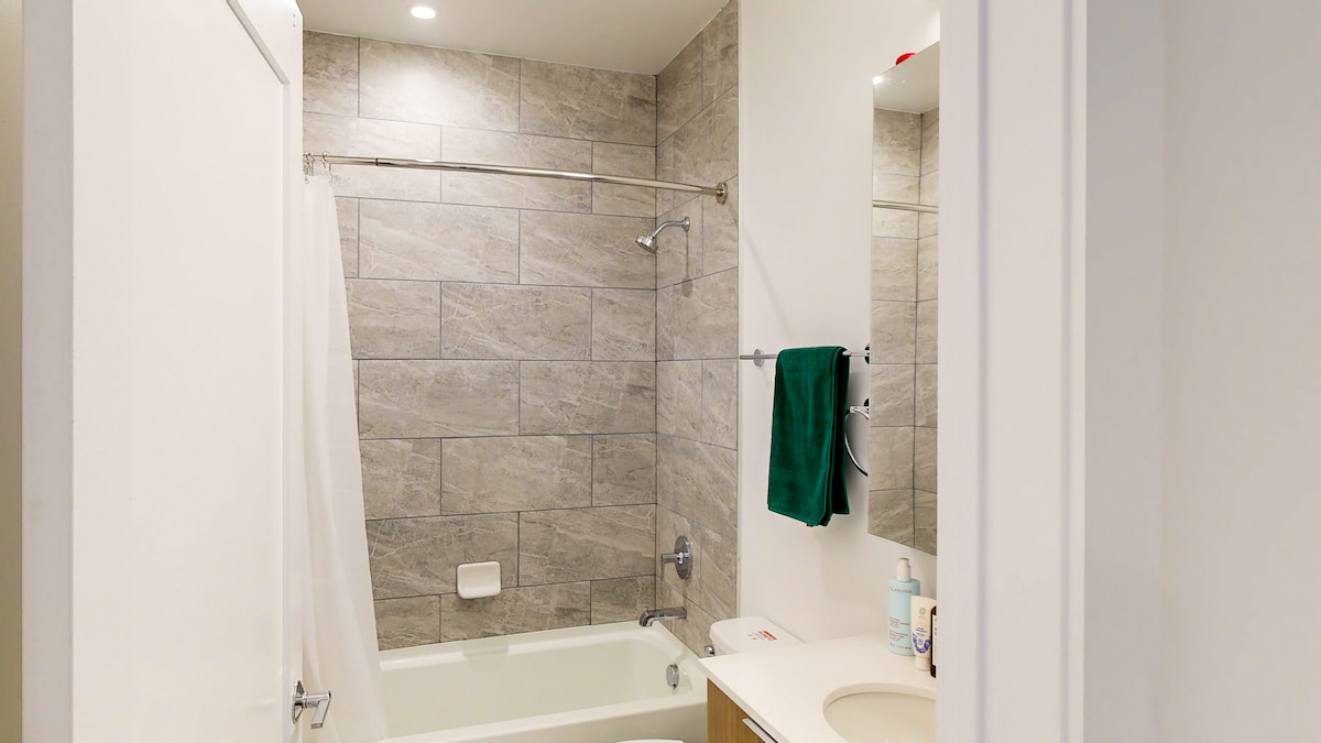 The Room at Standard+ (Image 7)