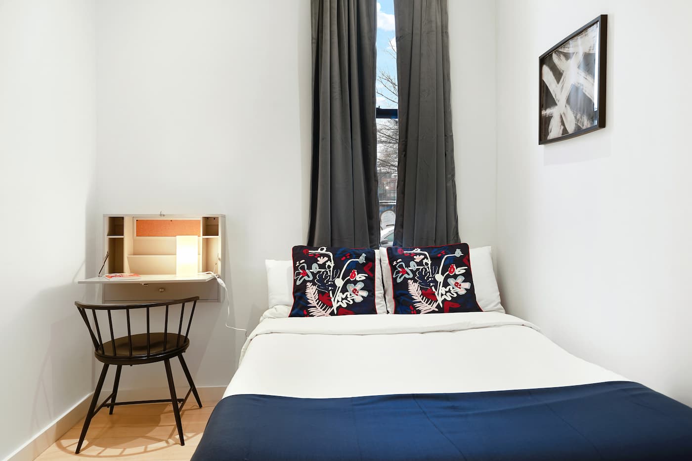 Standard: The Room (Image 1)