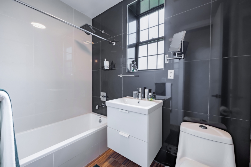 The Clark House   (Image-5)