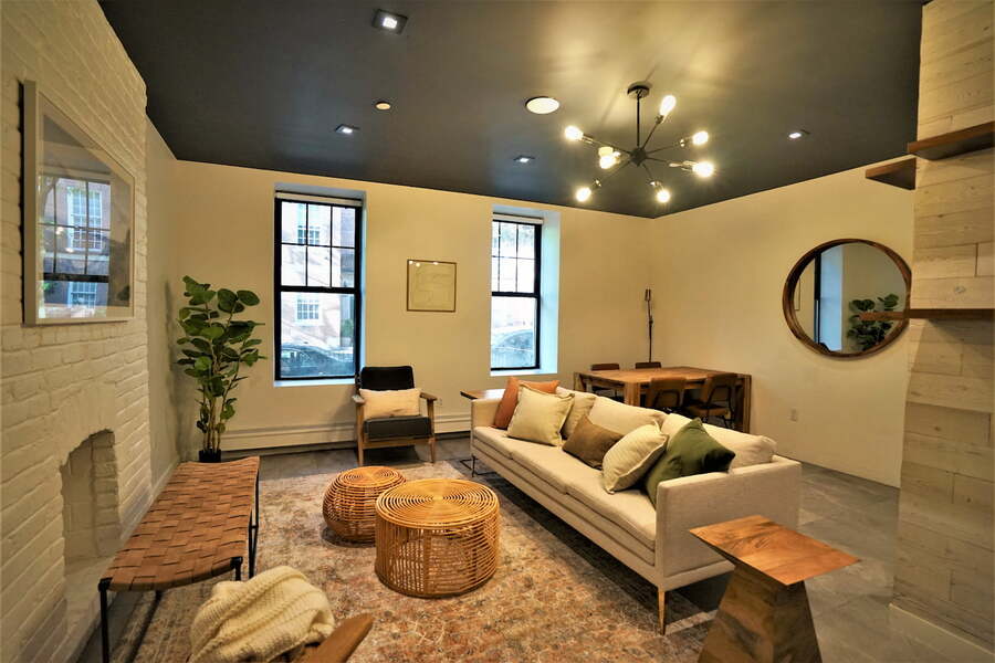 The (Co)Living Rooms at The Hells Kitchen House (Image 1)