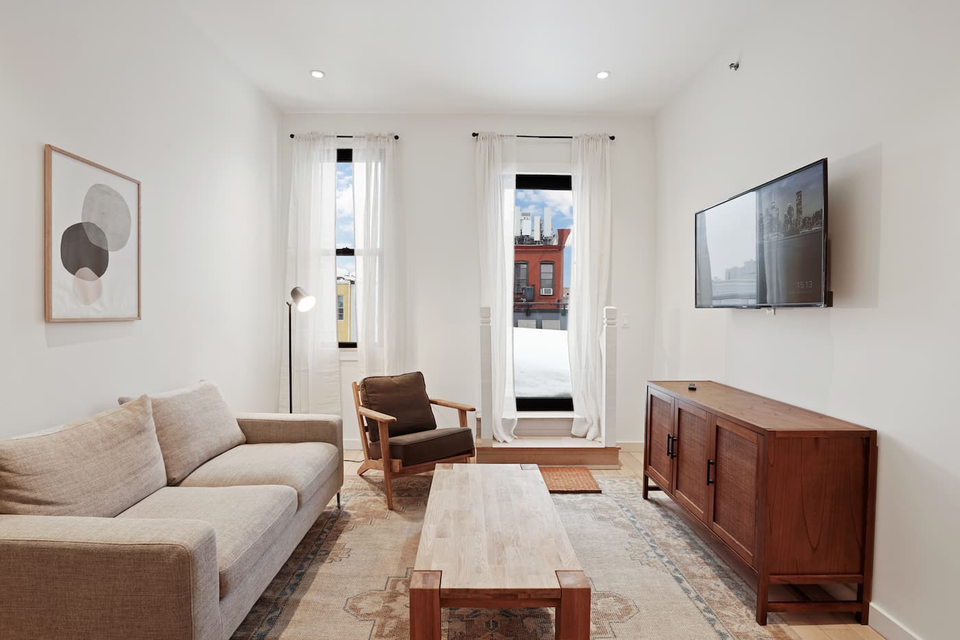 The Room at Executive Large (Image 2)