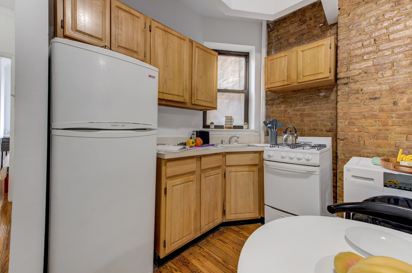 The Room at Standard (Image 6)