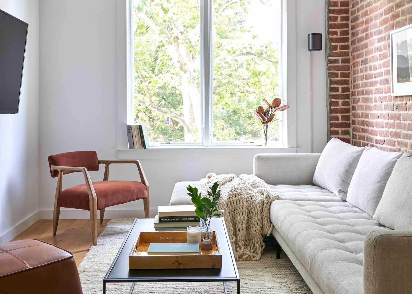 The Living Room at The Apollo House (Image 2)