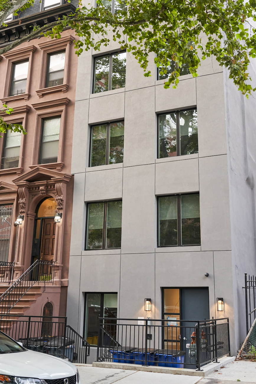 The Neighborhood at The Apollo House (Image 1)
