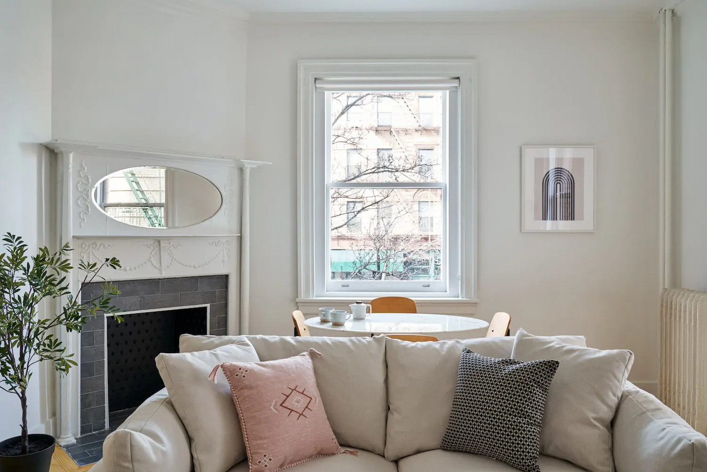The Living Room at The Robinson House (Image 4)
