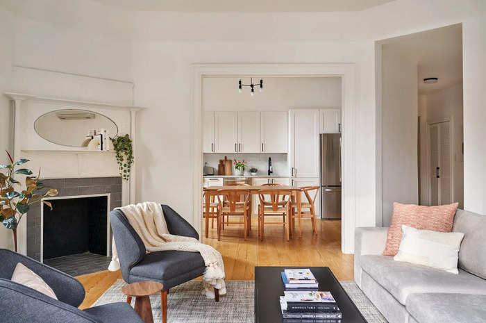 Standard Large: The Room (Image 4)