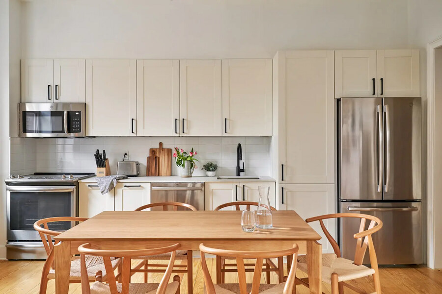 The Room at Standard Large (Image 7)