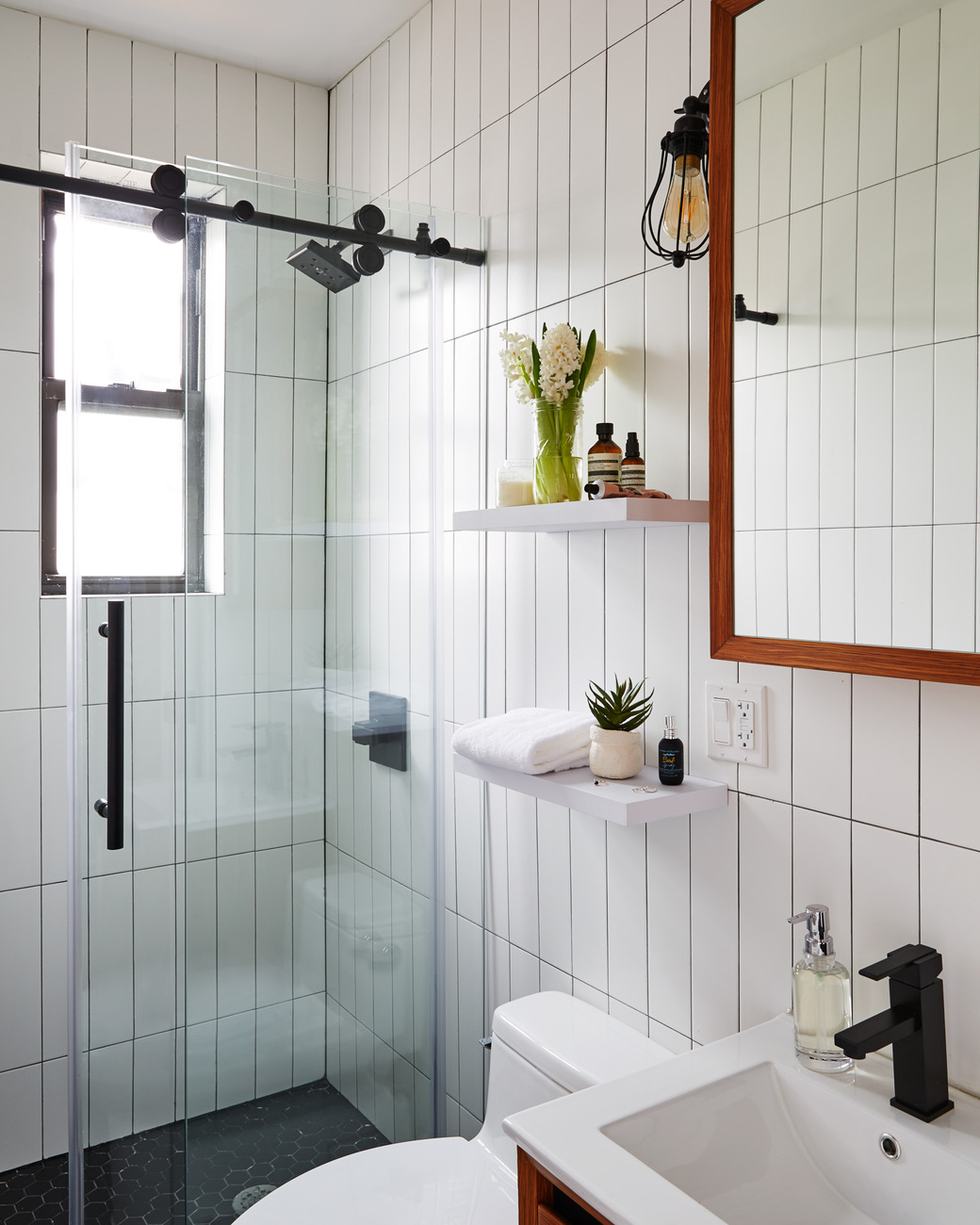 The Room at Standard (Image 4)