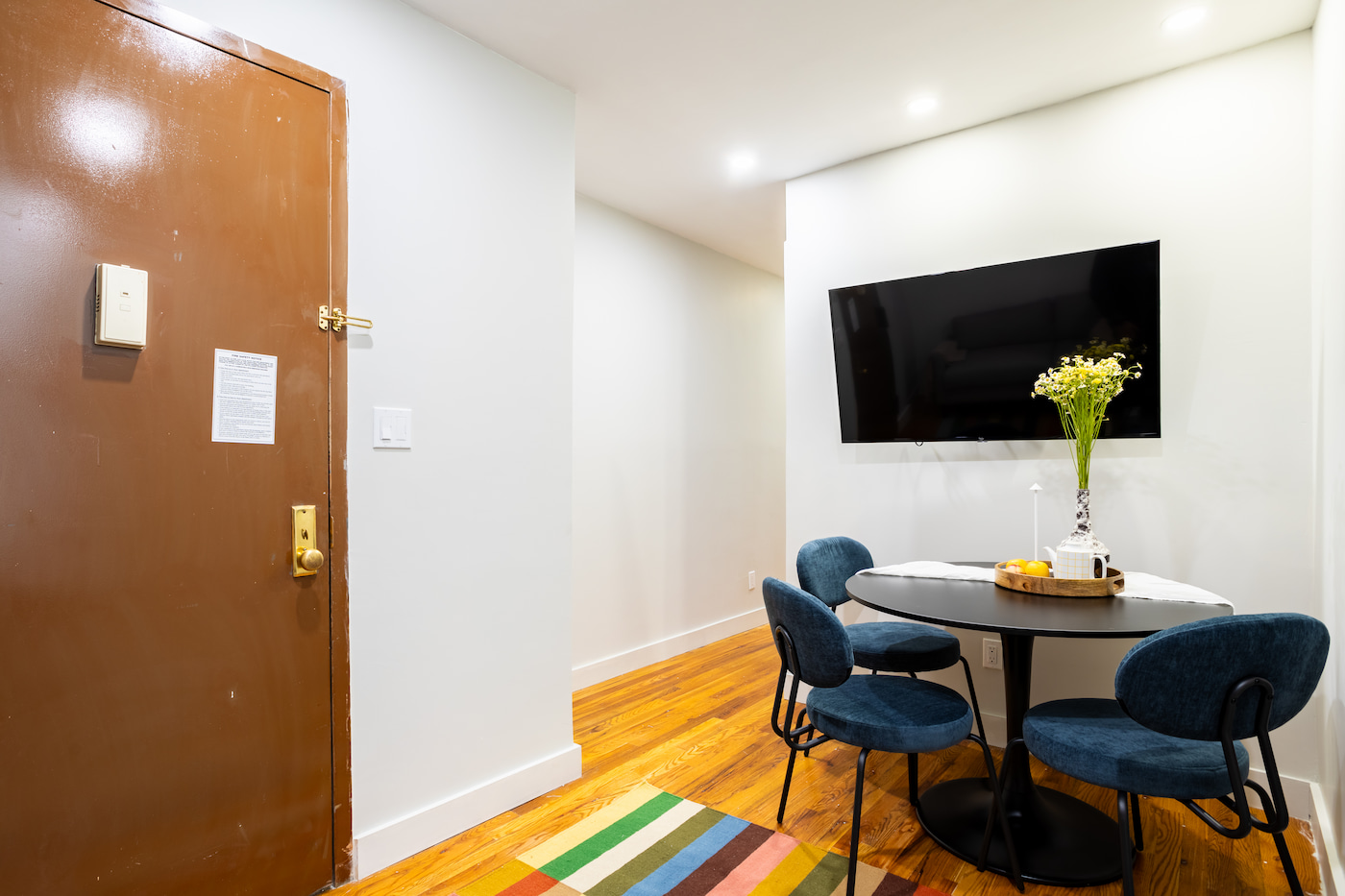 The Room at Standard (Image 7)
