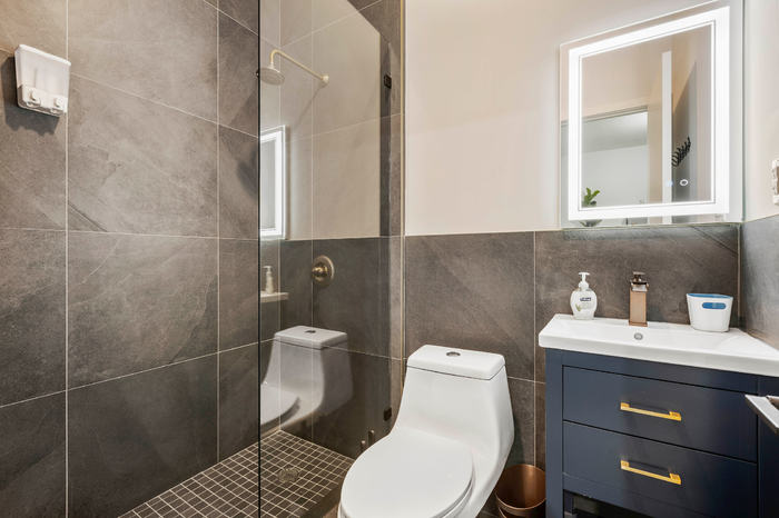 The Room at Standard (Image 5)