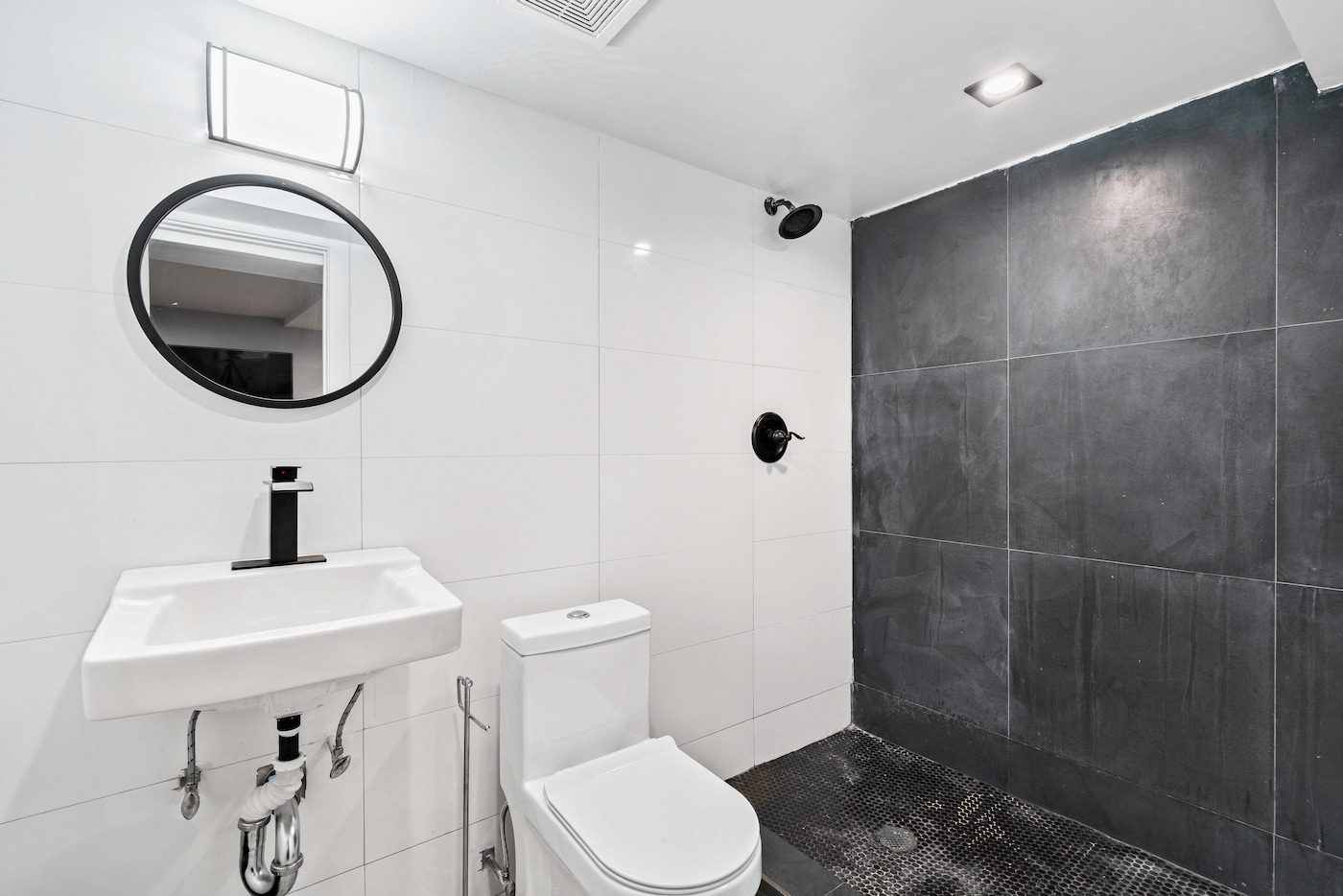 The Room at Executive (Image 8)