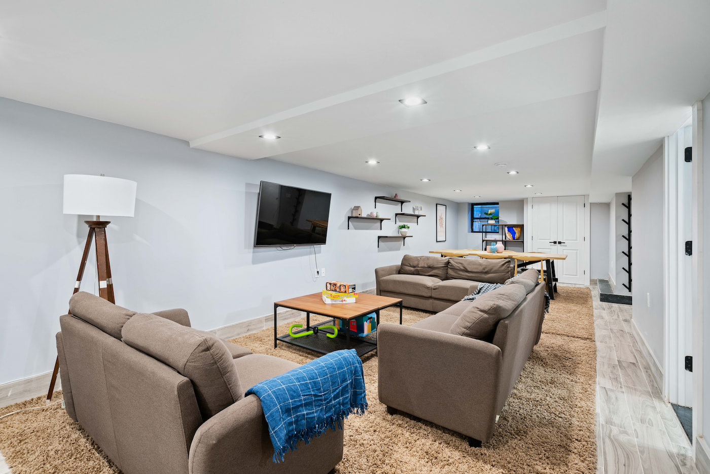The Room at Executive (Image 6)