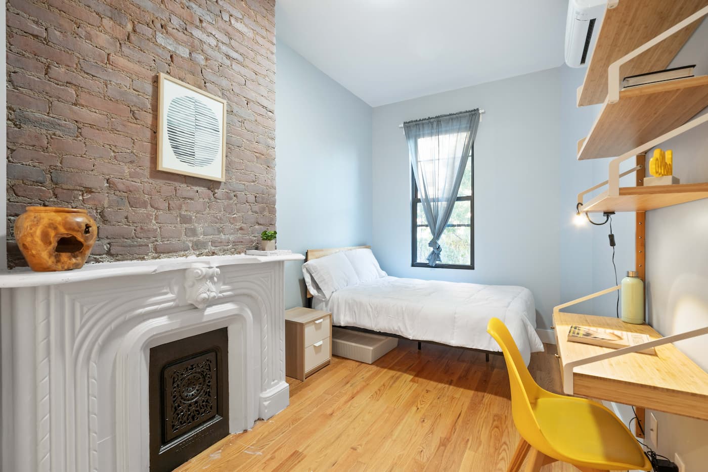 The Room at Executive (Image 2)