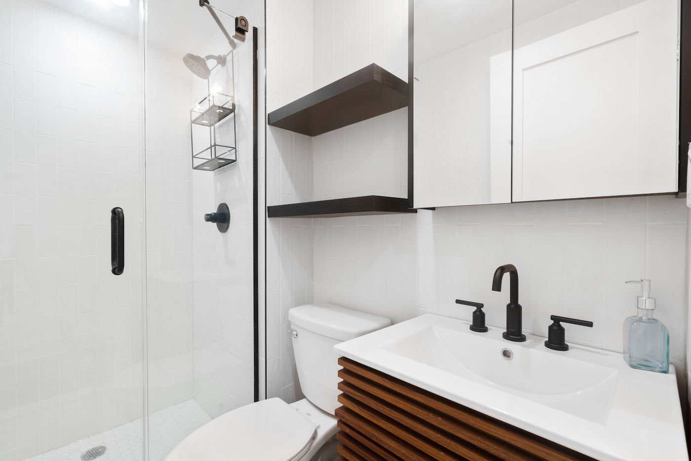 The Room at Standard (Image 9)