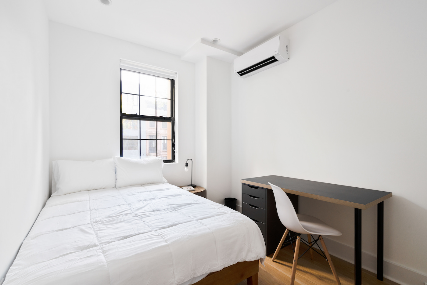 Standard Large With Desk: The Room (Image 1)