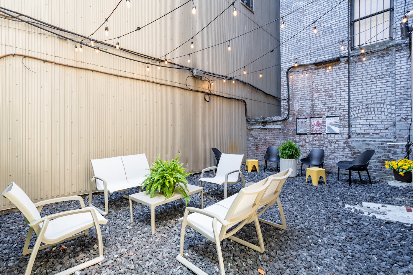 The Backyard at The Central Park Manhattan House (Image 2)