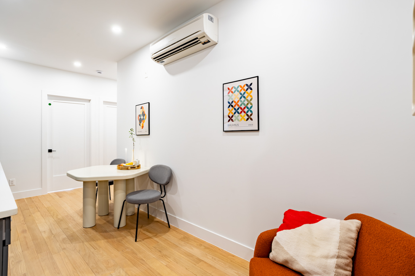 The Living Room and Office Space at The Central Park Manhattan House (Image 4)