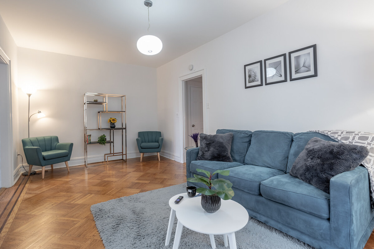 The Room at Standard (Image 4)