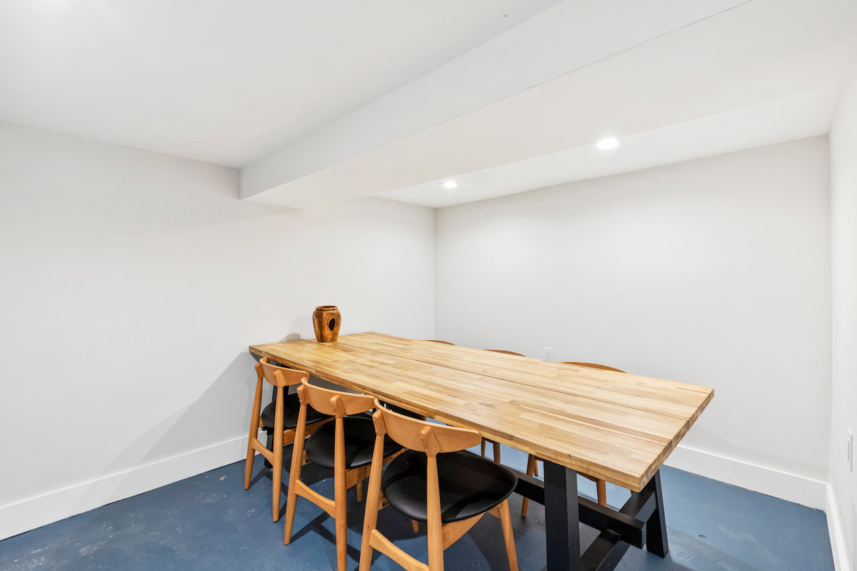 The Room at Standard (Image 4)