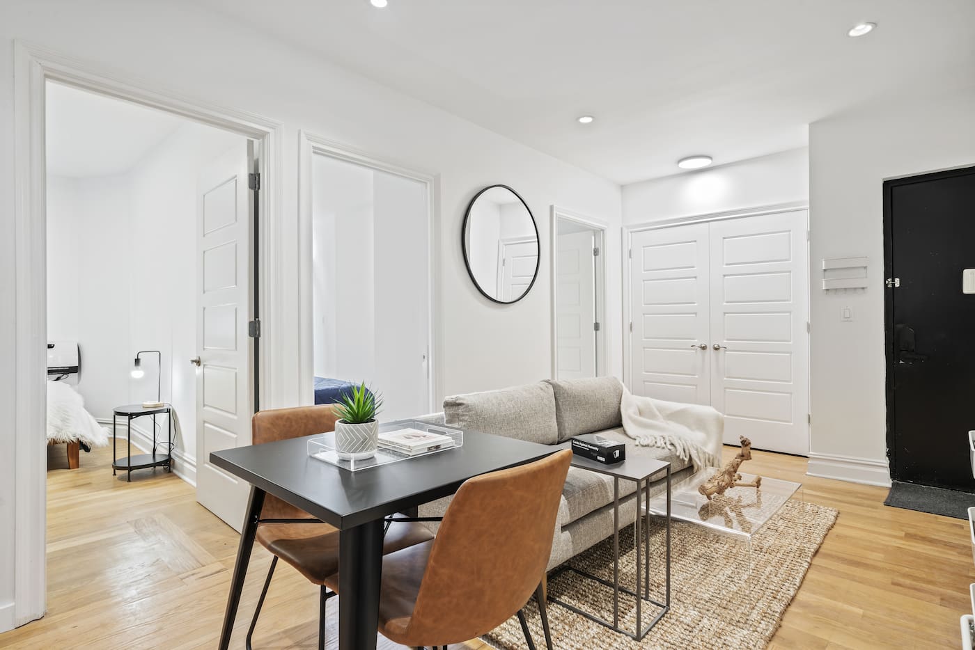 The Room at Standard+ (Image 6)