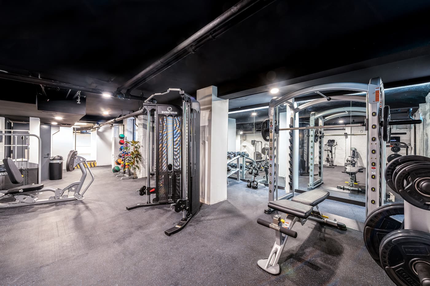 The Gym at The Greenpoint House (Image 1)