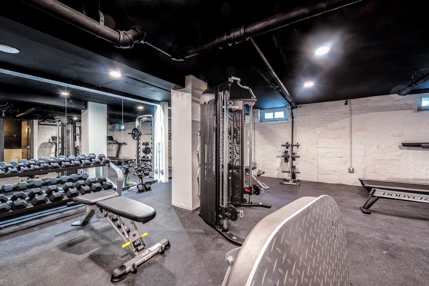 The Gym at The Greenpoint House (Image 4)