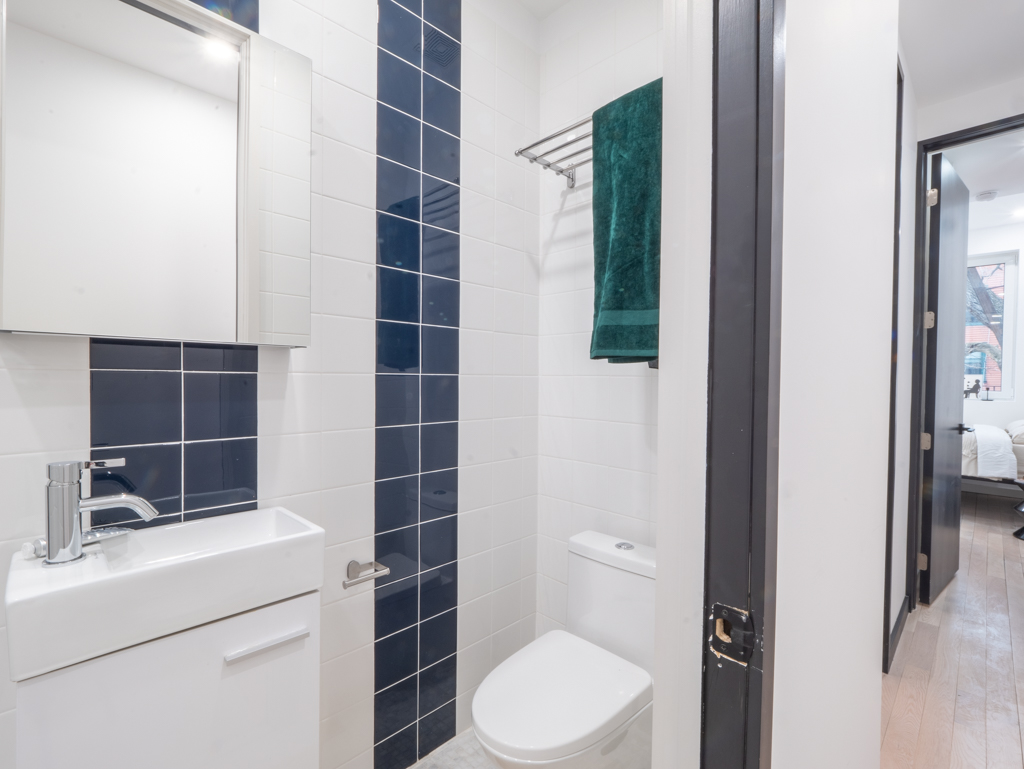 The Bathrooms at The Maison on Halsey (Image 3)