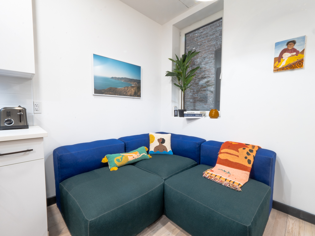 The Room at Maisonette Small (Image 4)