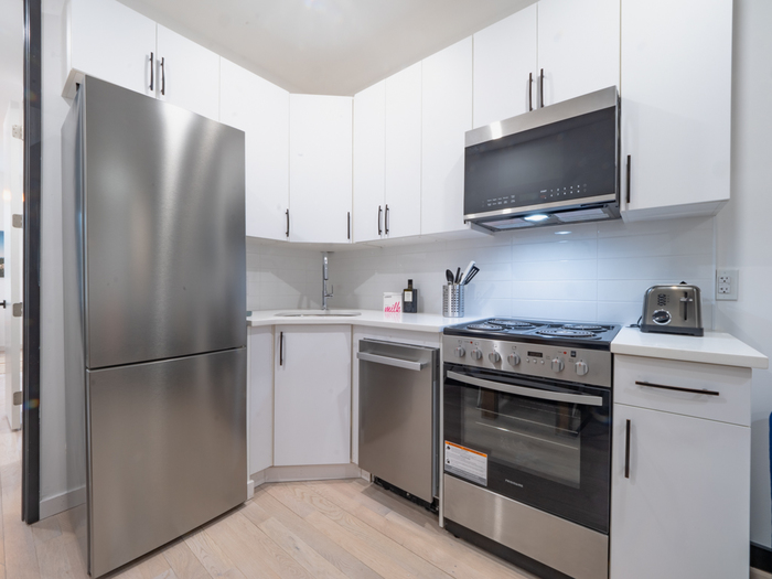 The Maison on Halsey: The Kitchen