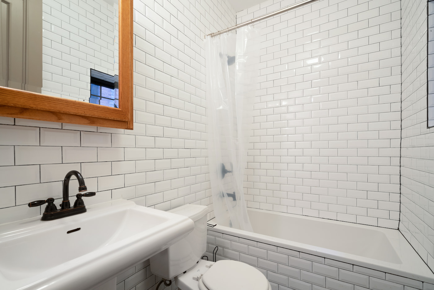 The Room at Standard (Image 7)