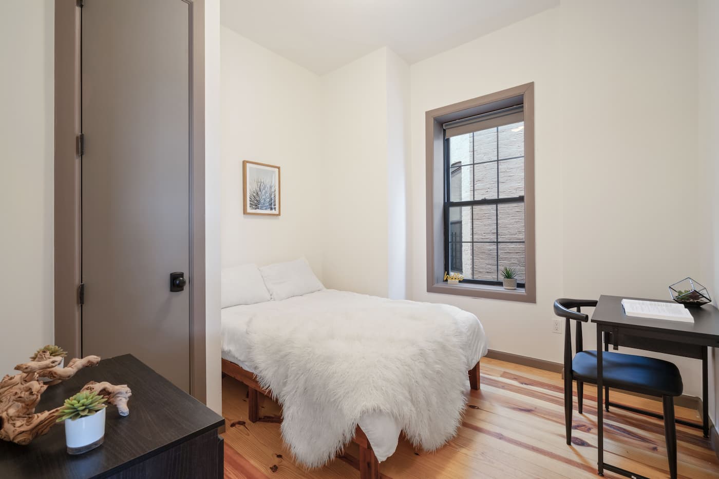 The Bedrooms at The Upper Manhattan House (Image 3)