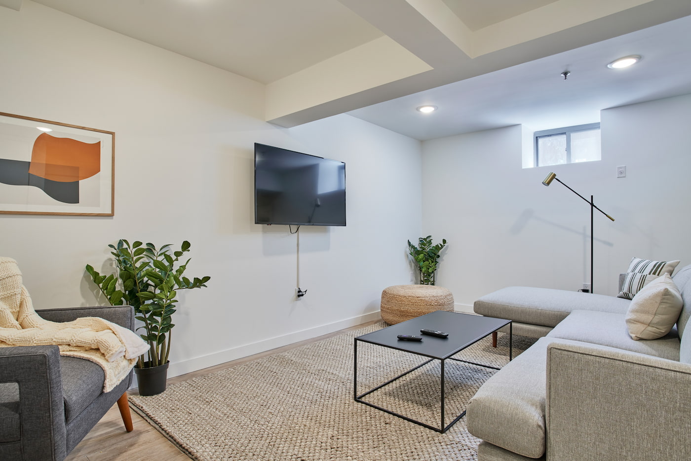 The Room at Standard Large (Image 3)