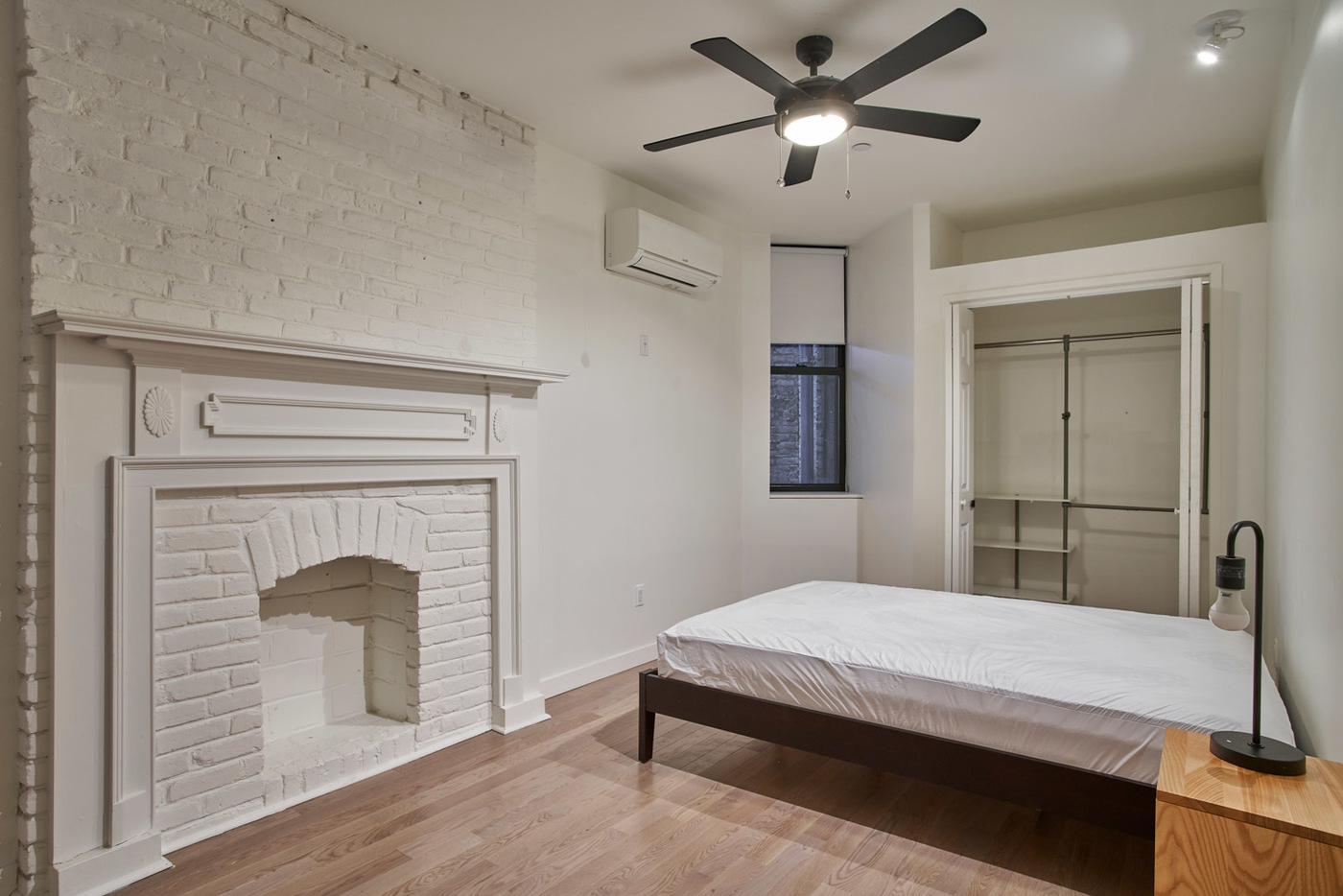 Standard Large: The Room (Image 1)