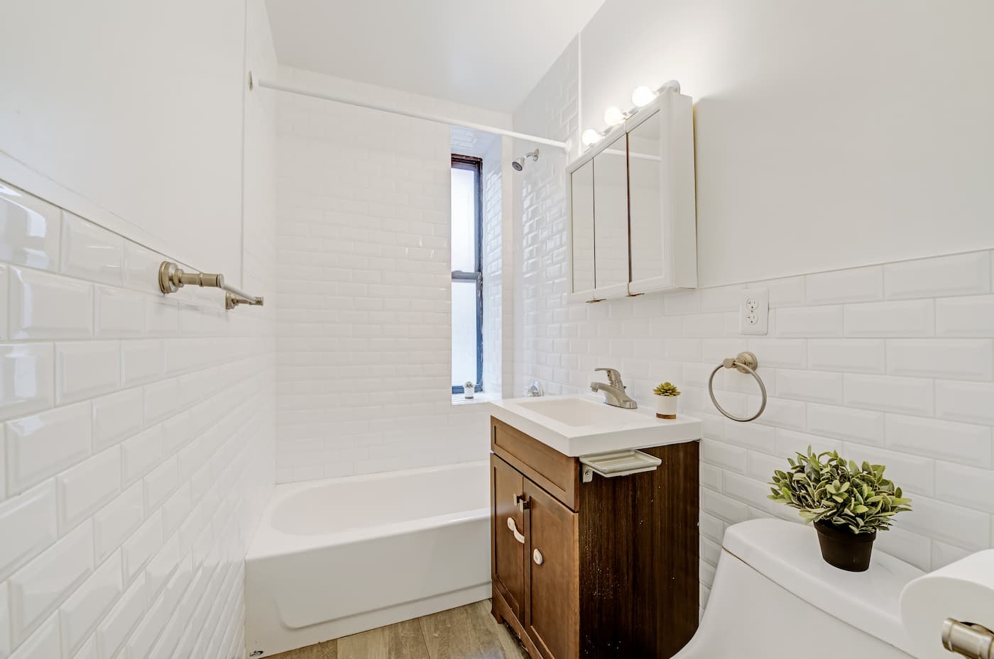 The Bathrooms at The Kensington House (Image 1)