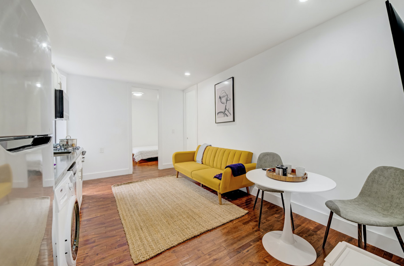 The Room at Standard (Image 5)