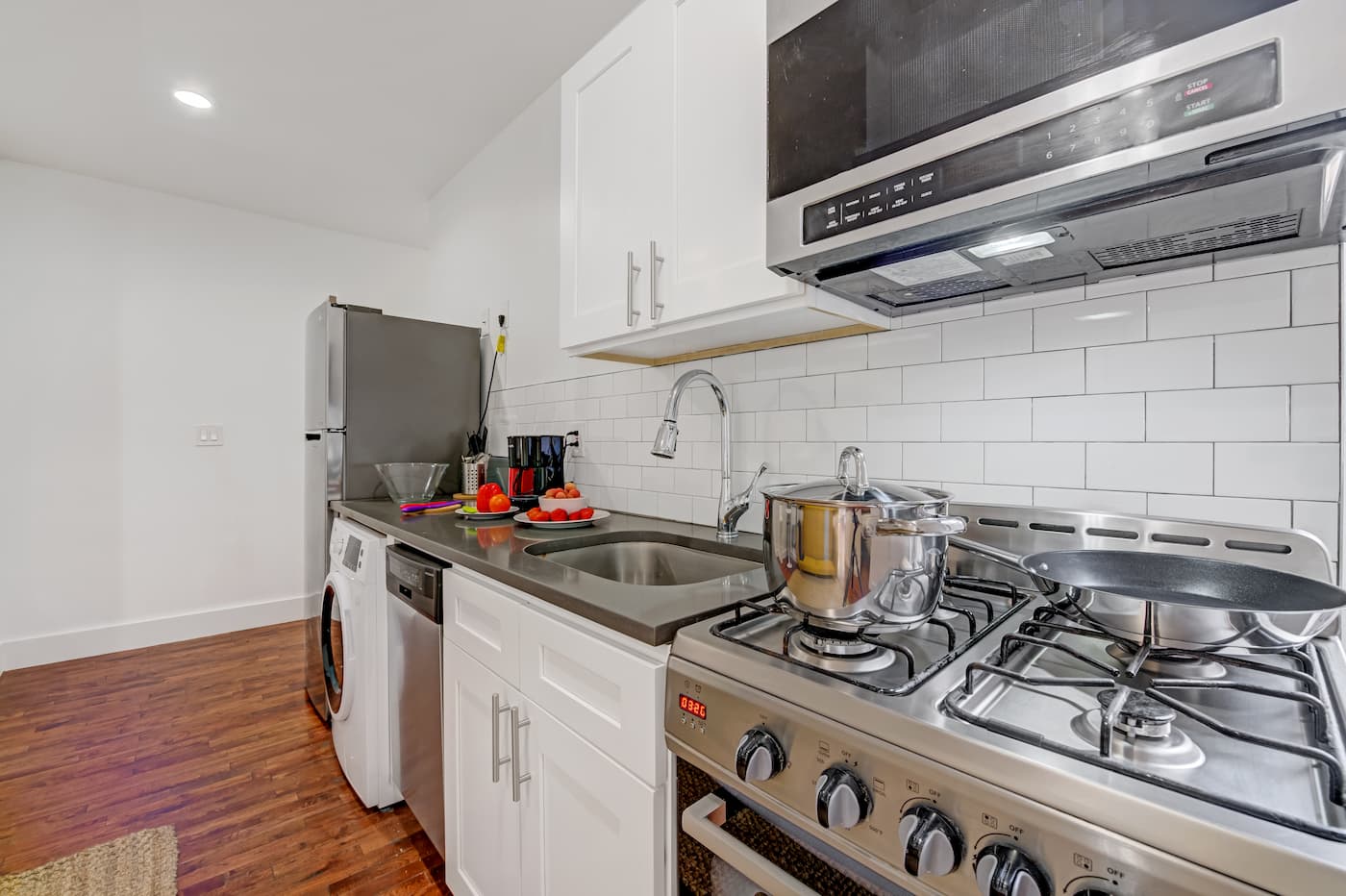 The Kitchens/Dining Room at The Kensington House (Image 3)