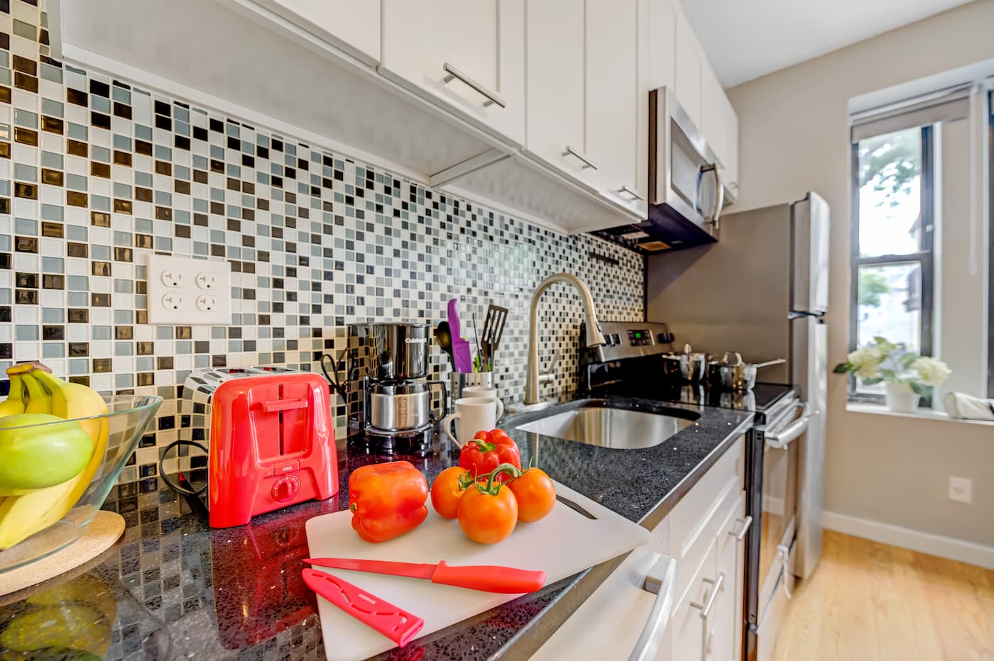 The Kitchens/Dining Room at The Kensington House (Image 1)