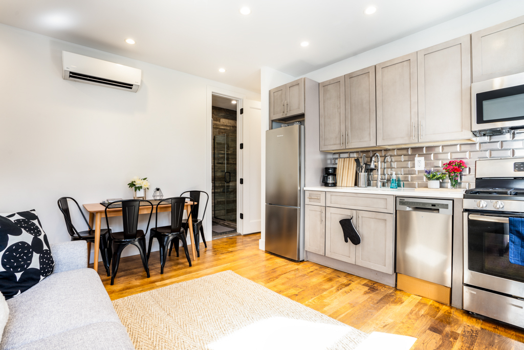 The Room at Standard (Image 6)