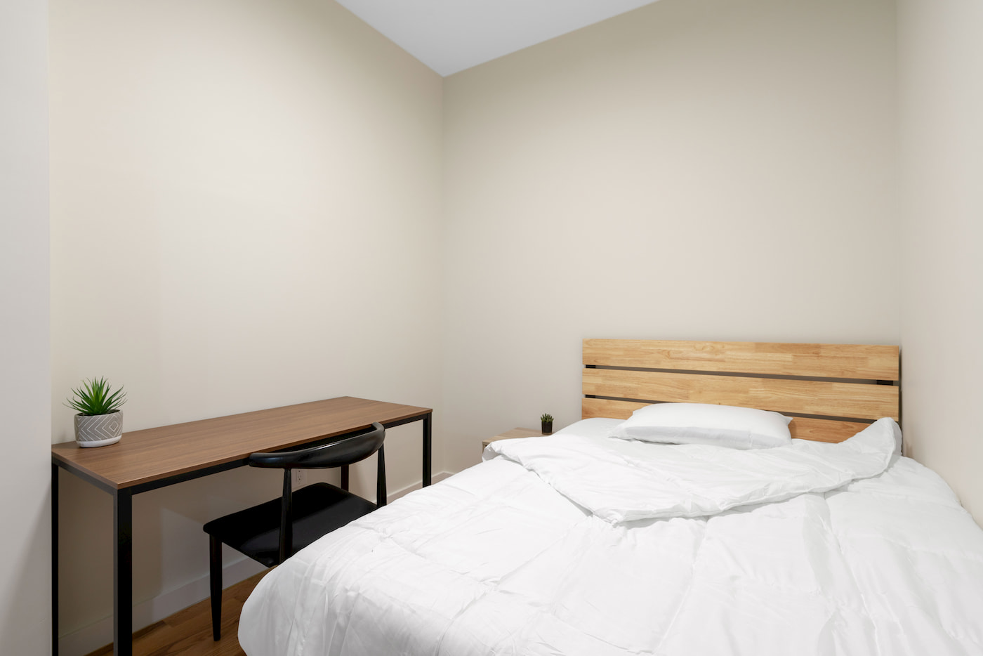 The Bedrooms at The Lewis House  (Image 6)
