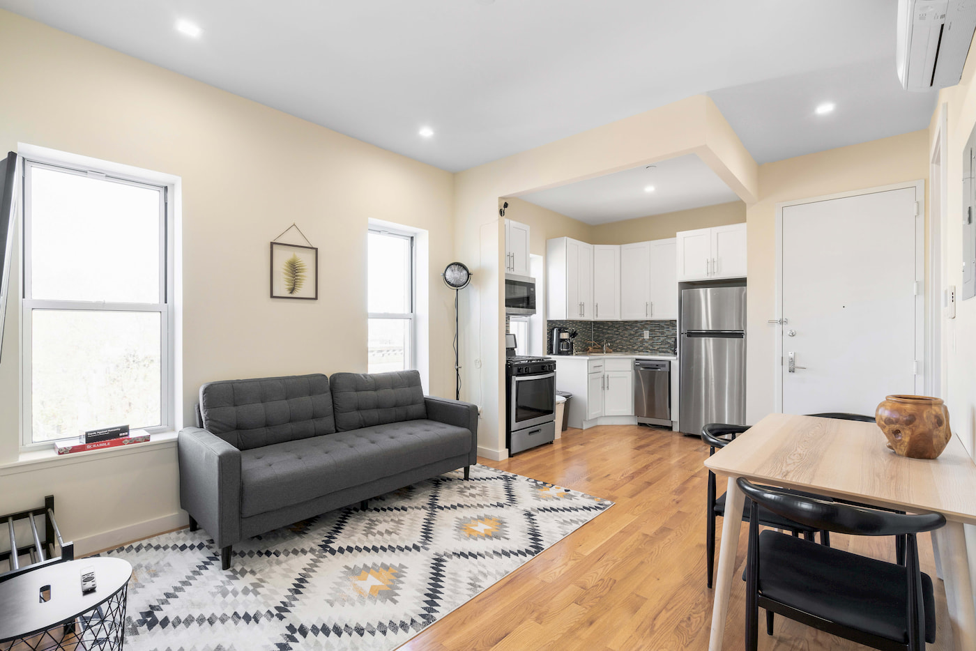  The (Co)living Room at The Lewis House  (Image 5)