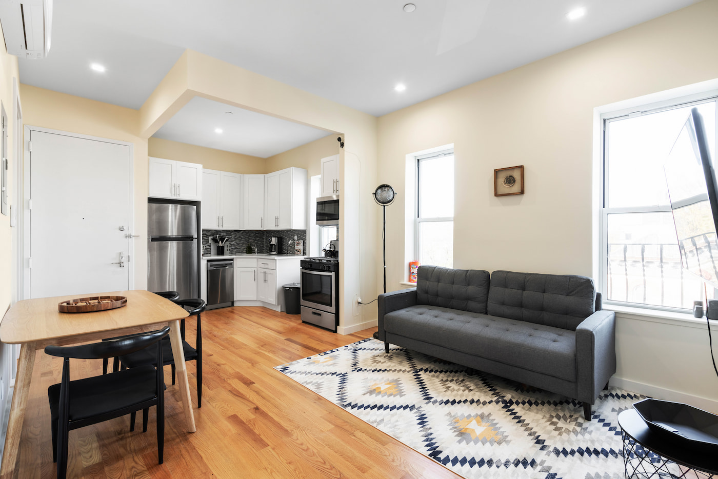 The Room at Standard (Image 4)