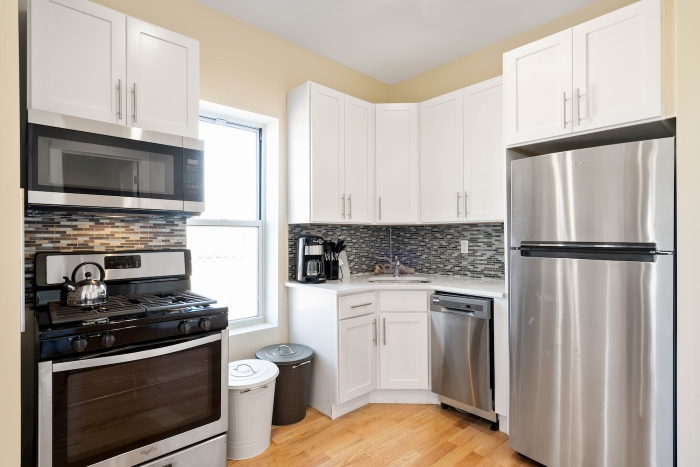 The Lewis House: The Kitchens/Dining