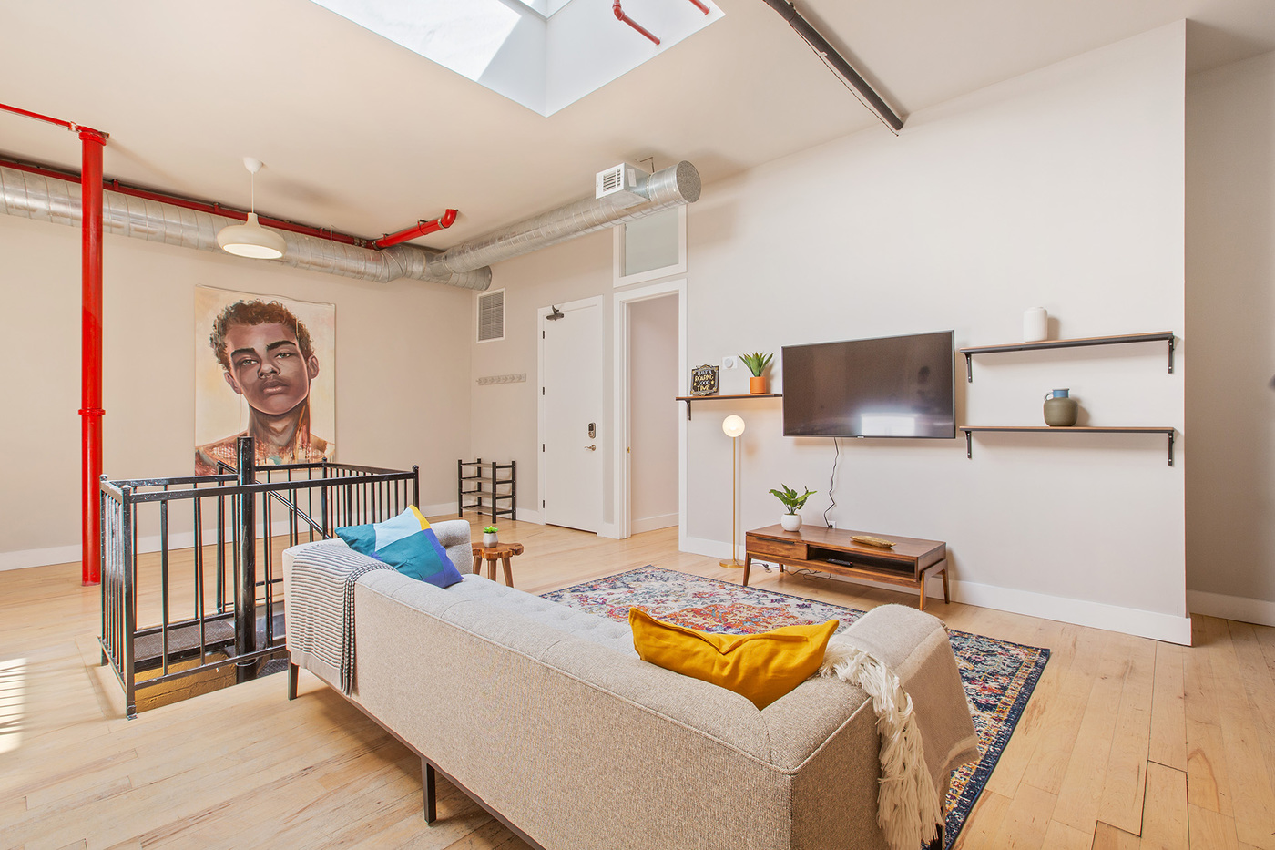 The Co-working Space at The Montrose Williamsburg House (Image 4)