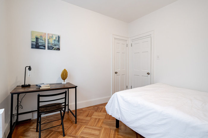 Standard: The Room (Image 2)