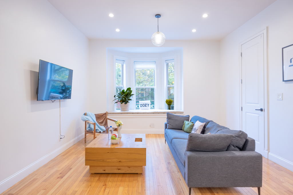 The Room at Standard Large (Image 8)