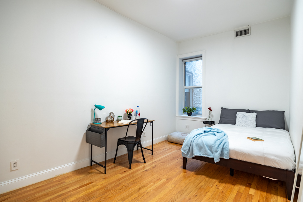 The Room at Standard Large (Image 2)