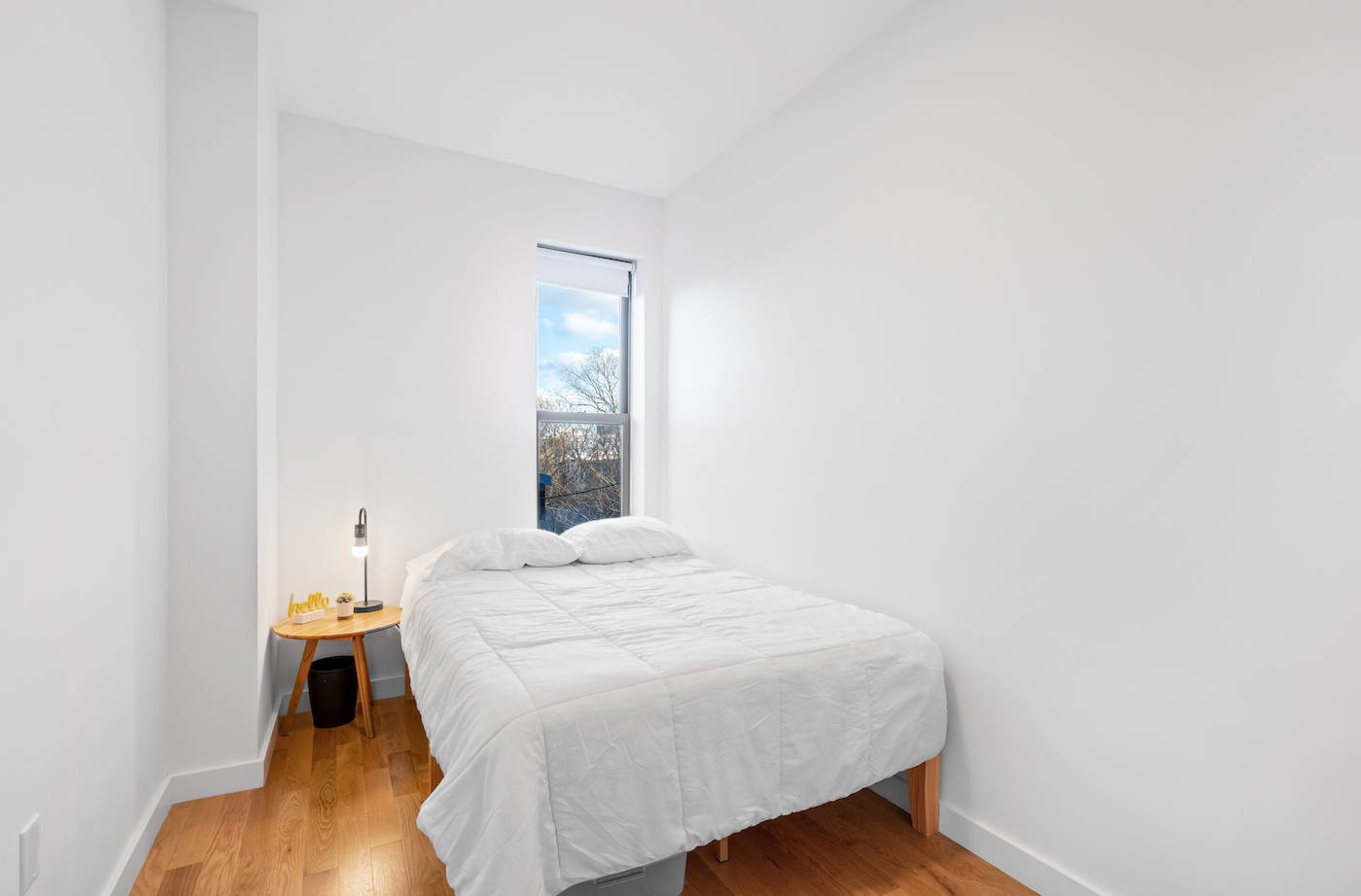 Standard+: The Room (Image 1)